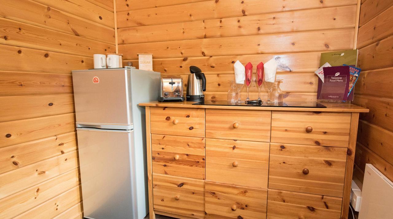 Cypress Log Cabins Accommodation Godshill  Екстериор снимка